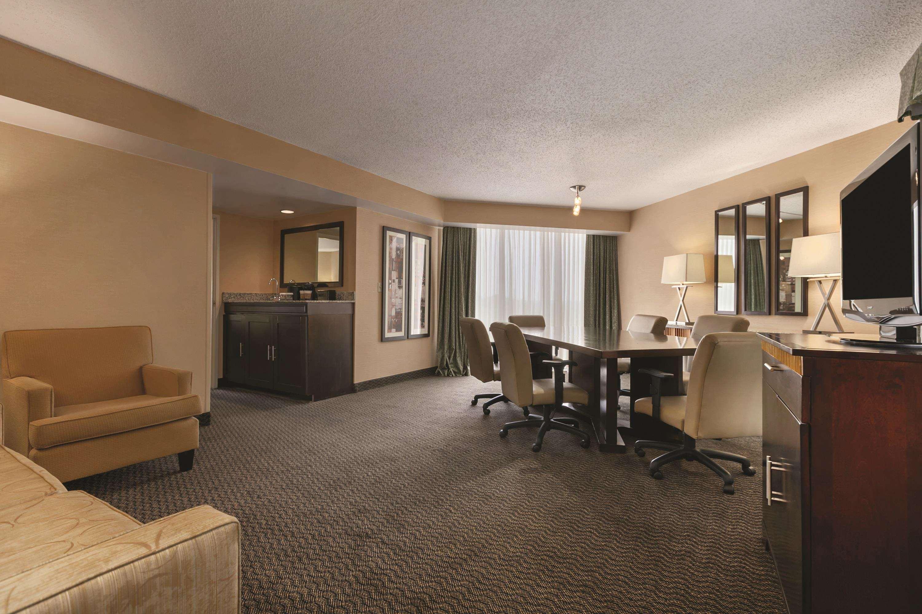 Embassy Suites Birmingham Eksteriør bilde