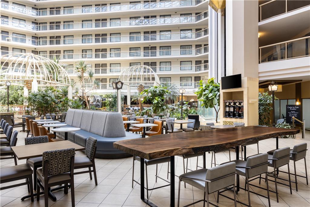 Embassy Suites Birmingham Restaurant bilde